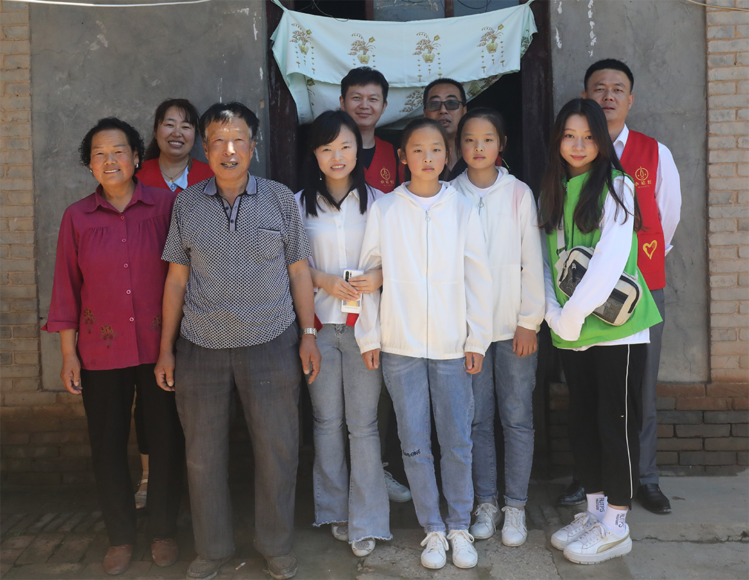 新生活_新生活集團(tuán)_新生活化妝品_愛(ài)·力量_夢(mèng)的守護(hù)者_(dá)公益